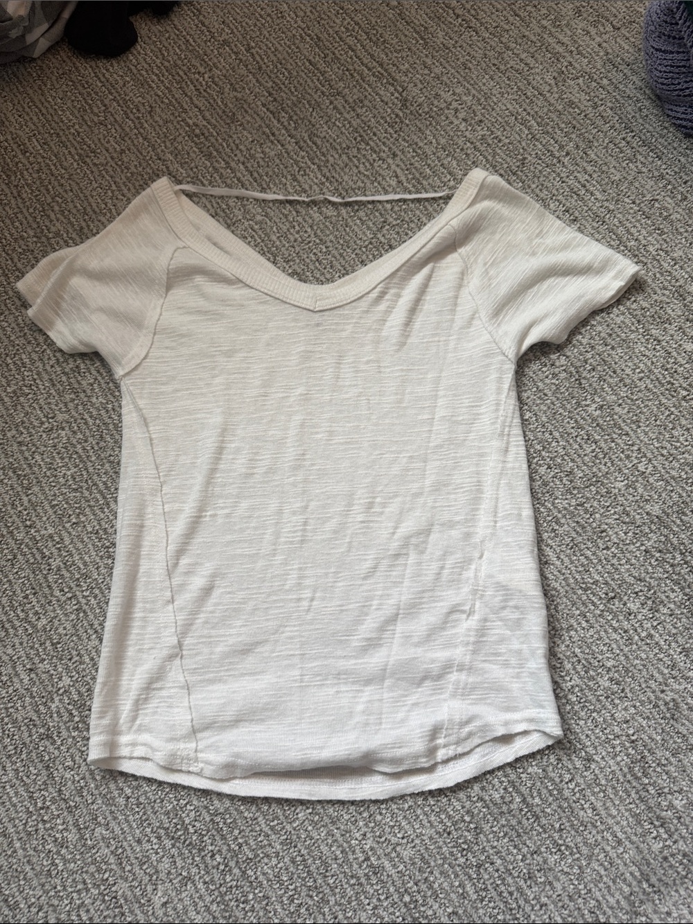 We The Free Cream Short Sleeve V-Neck Tee